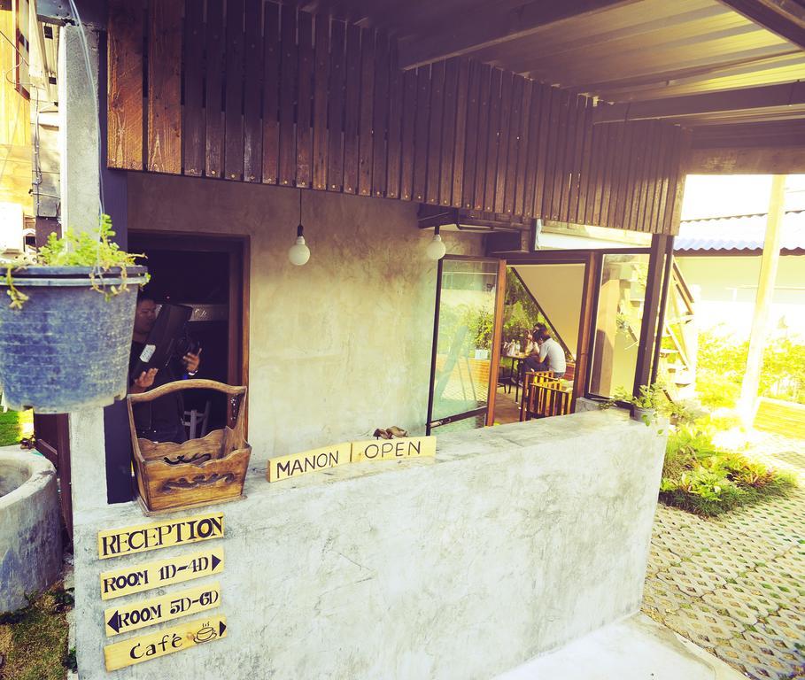 Manon Hostel Chiang Mai Esterno foto
