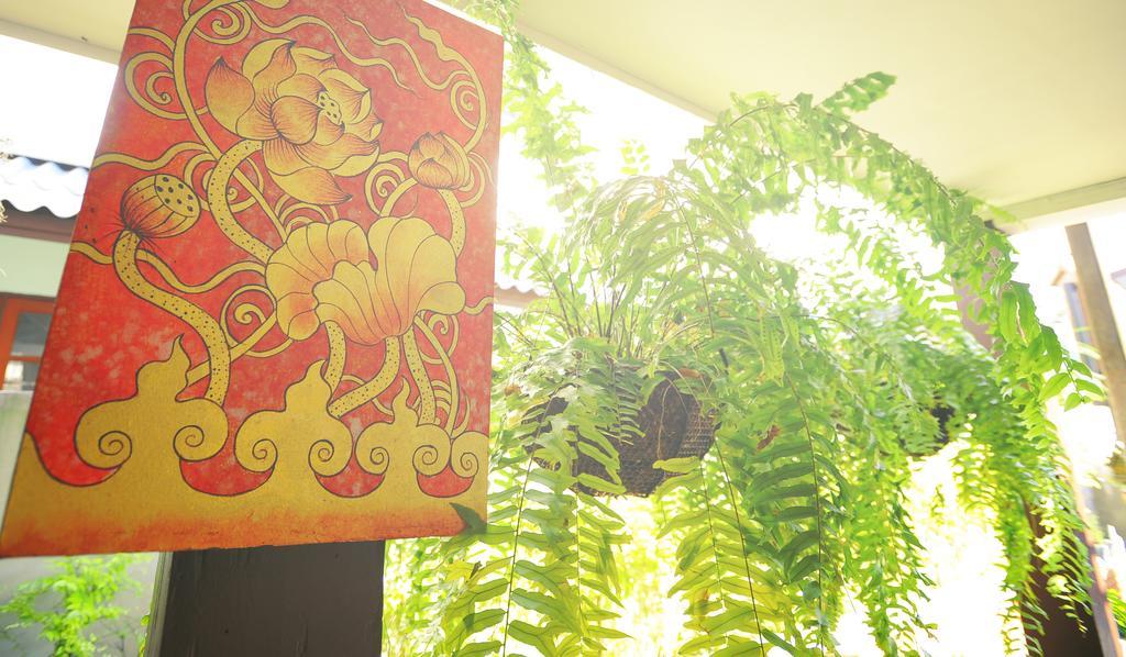 Manon Hostel Chiang Mai Esterno foto
