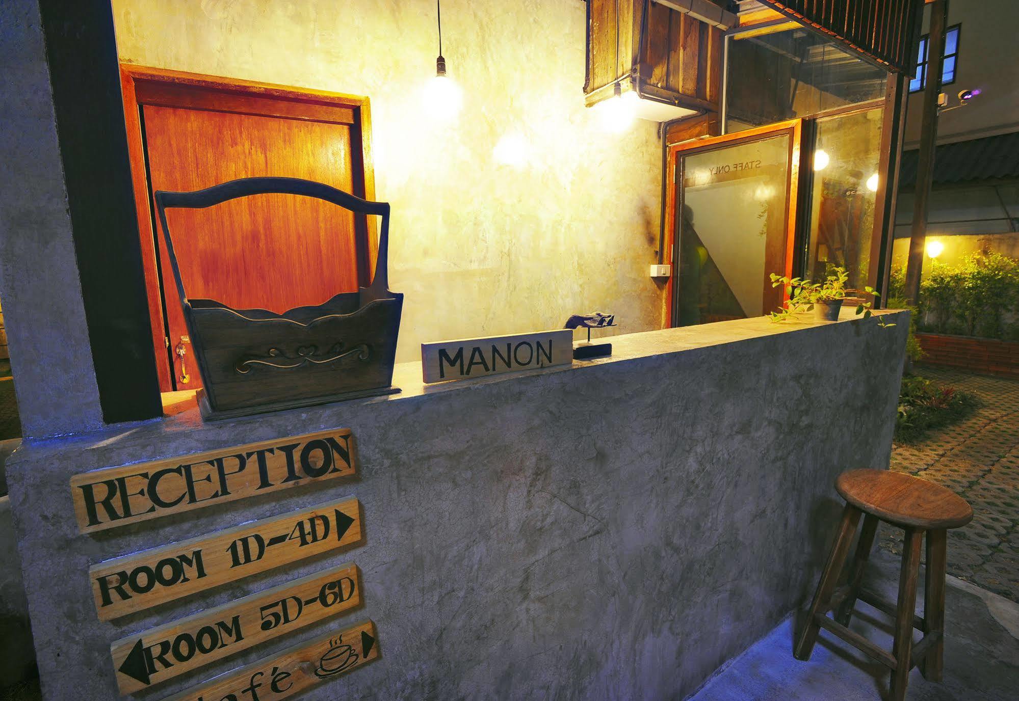 Manon Hostel Chiang Mai Esterno foto